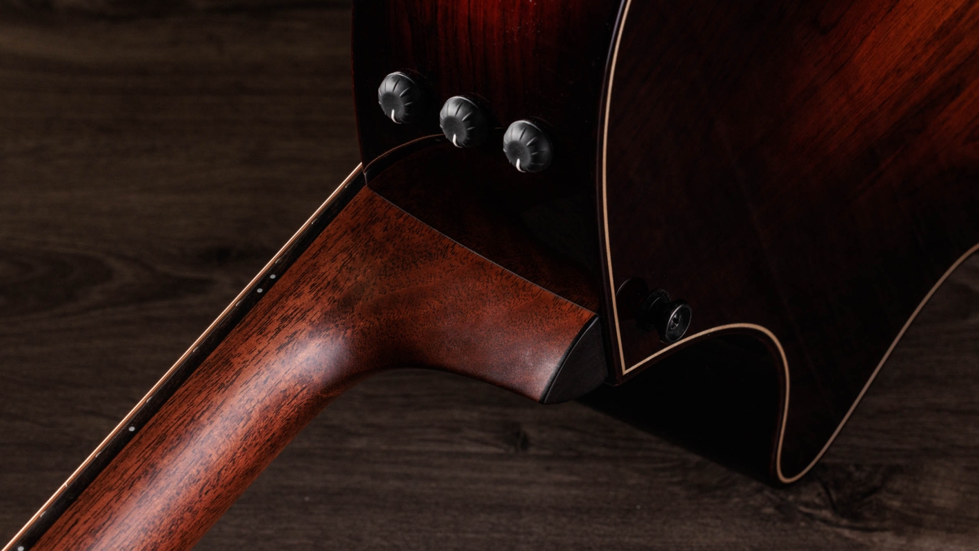 user_ea028edcシルバー塗装済シーシーバー Builder's Edition 814ce Honduran Rosewood/Adirondack Spruce